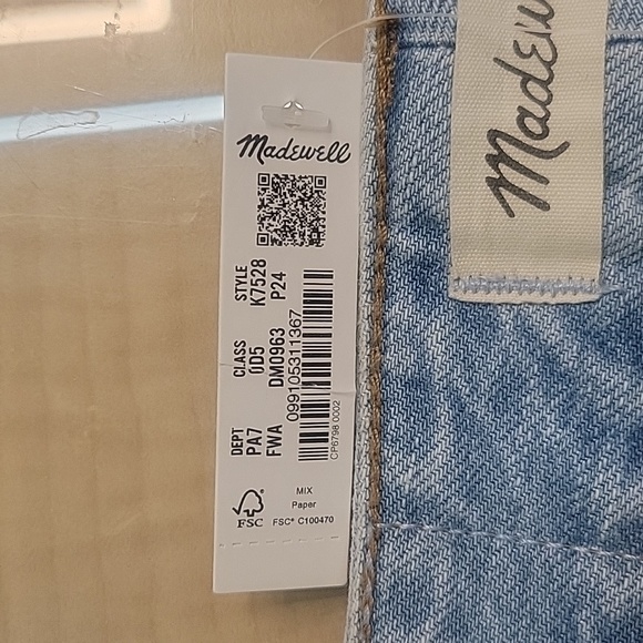 Madewell Petite Curvy Perfect Vintage Jean in Fitzgerald Wash - Picture 7 of 9